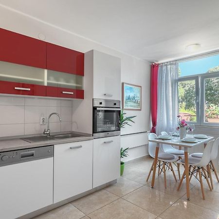 M & M Apartment プーラ エクステリア 写真