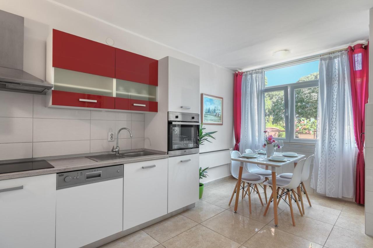M & M Apartment プーラ エクステリア 写真